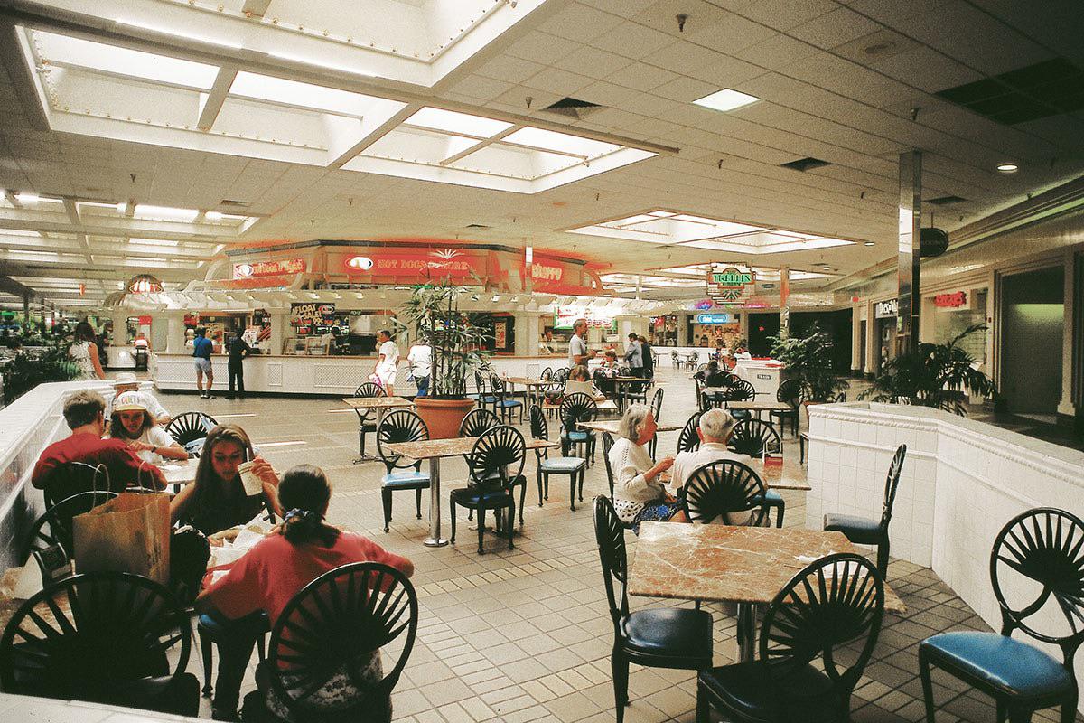 The Food Court as a Social Scene