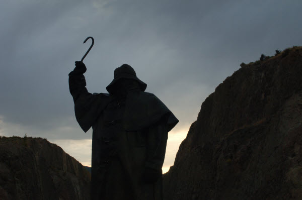 90s Urban Legends and Myths That Had Us All Spooked