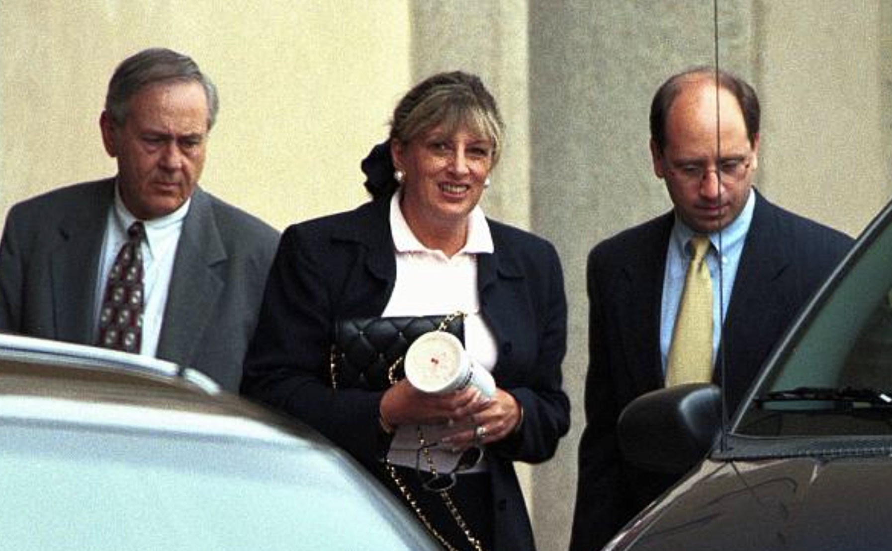 Confided in White House staffer Linda Tripp