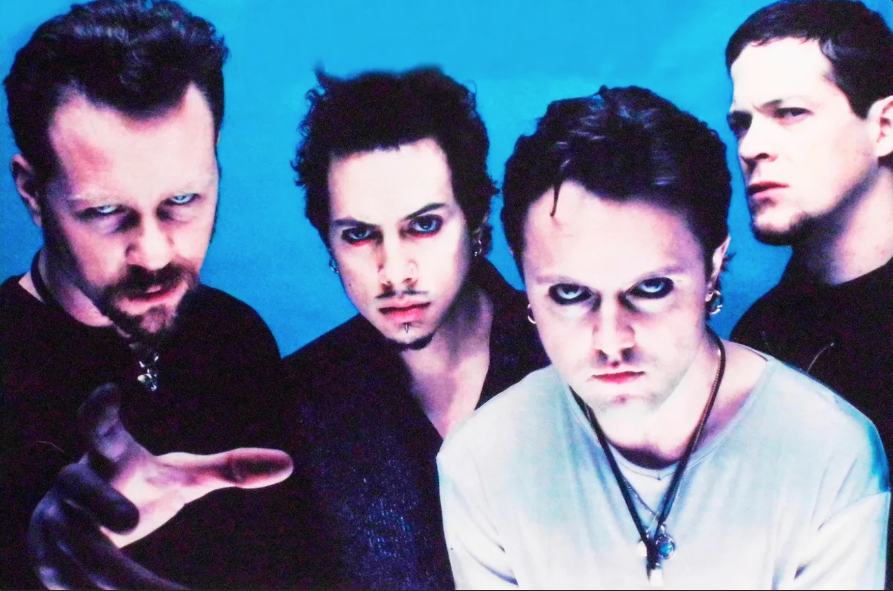 Metallica – Going Mainstream (and Dividing Fans)