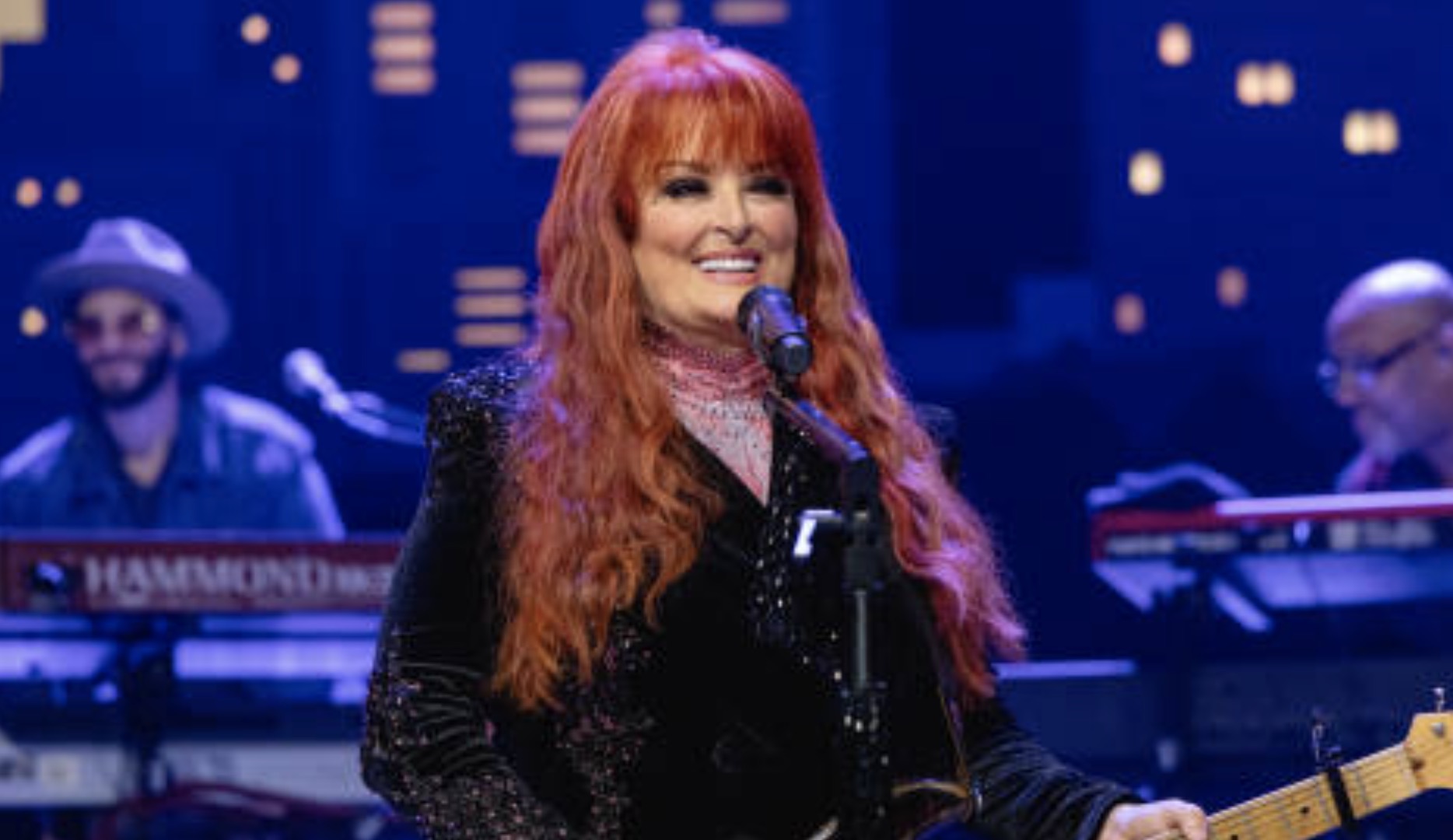 Wynonna reunited with her mother